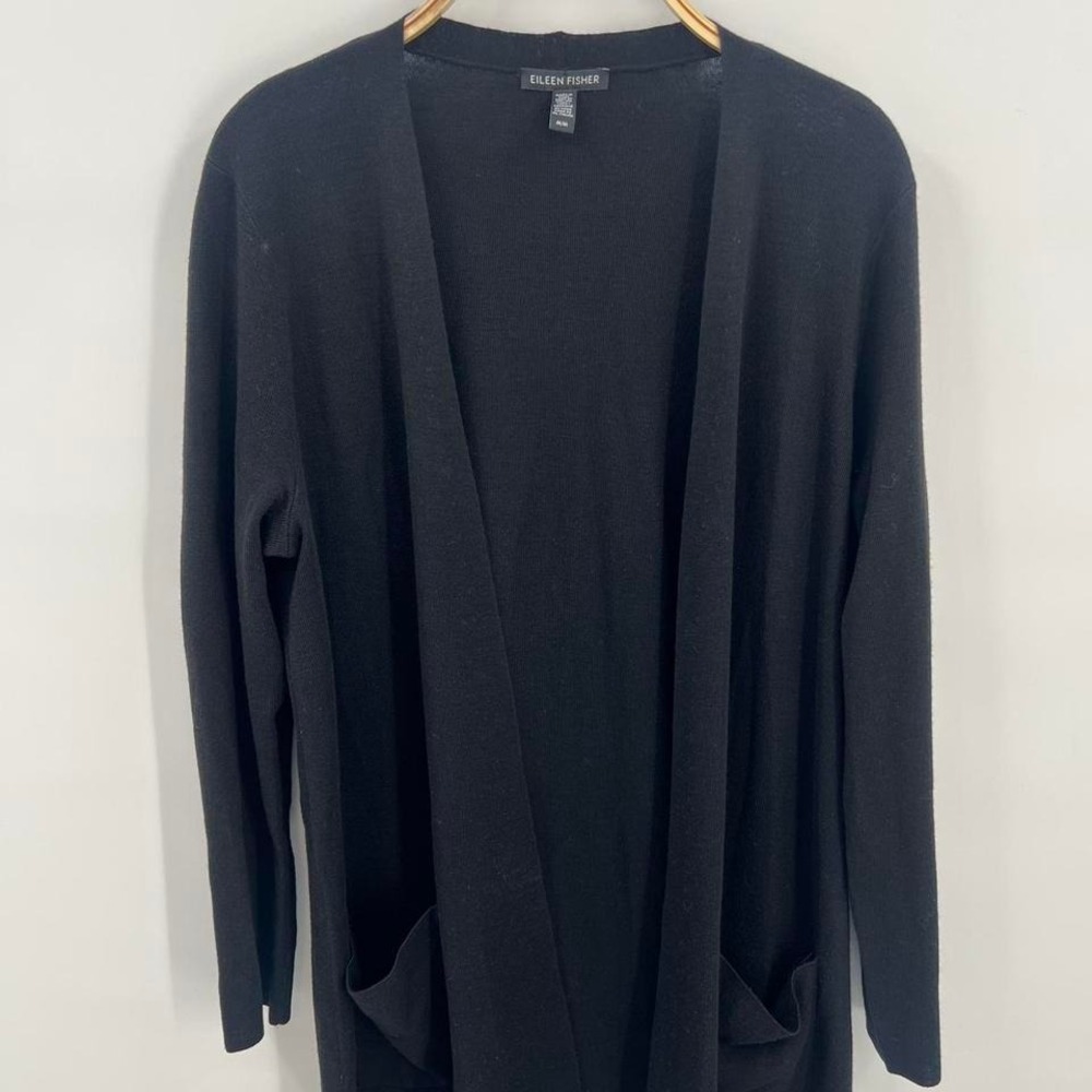 Eileen Fisher black long sleeve cardigan with‎ pockets